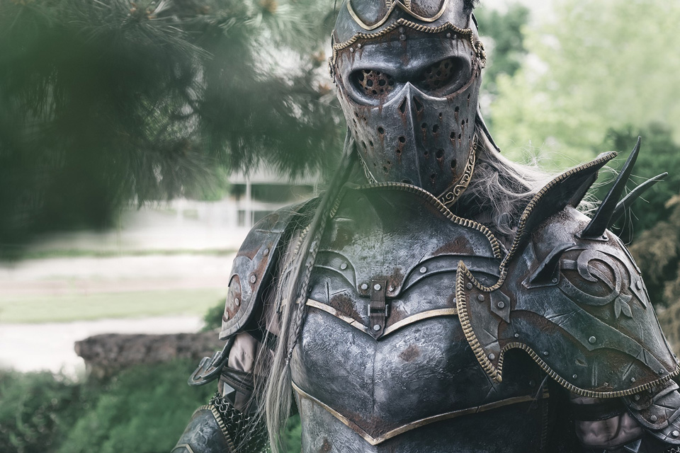 Destaque da Comunidade: Dando vida a Apollyon com o Cosplay de Germia